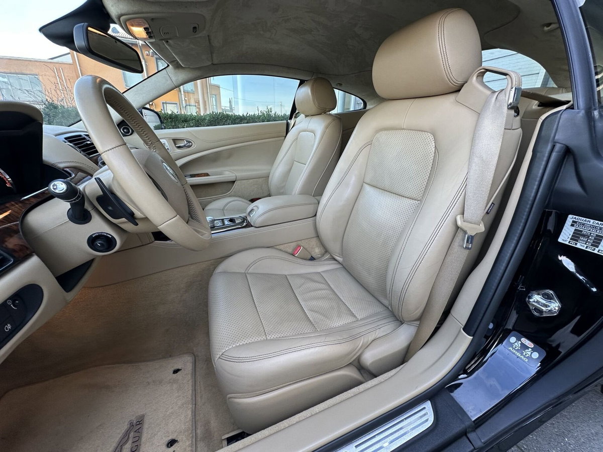 Jaguar XK 5.0 V8 Portfolio Coupé (14)