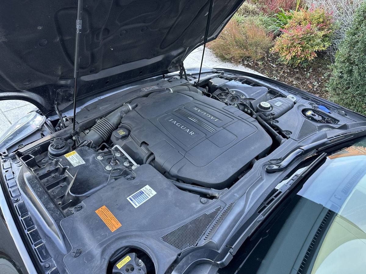Jaguar XK 5.0 V8 Portfolio Coupé (16)