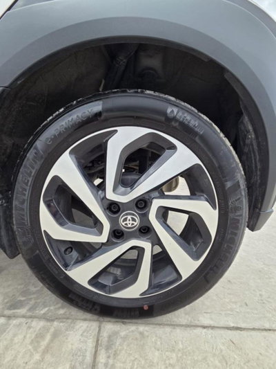 Toyota Aygo X 1.0 VVT-i 72 CV 5 porte Limited S-CVT (14)