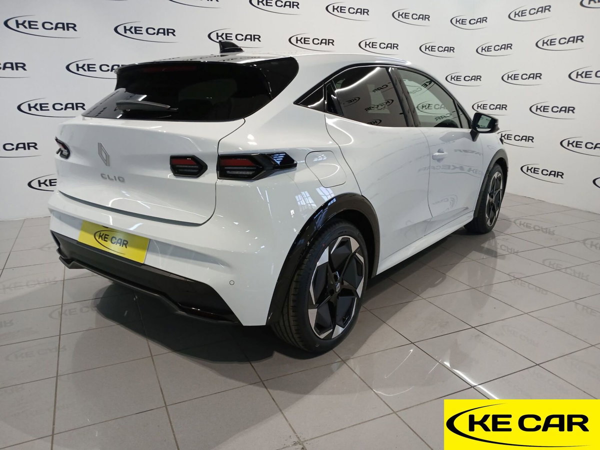 Renault Clio 1.2 tce Techno 115cv (5)
