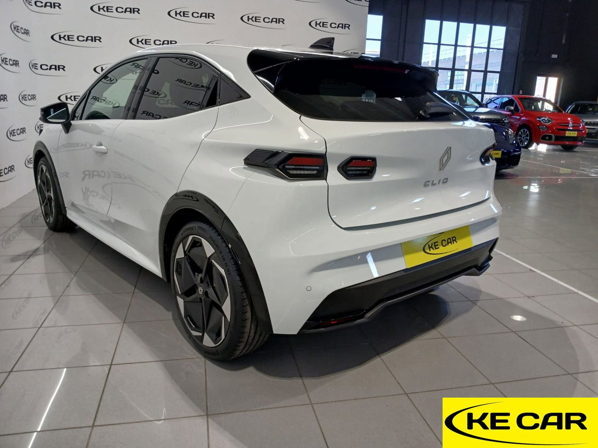 Renault Clio 1.2 tce Techno 115cv (7)