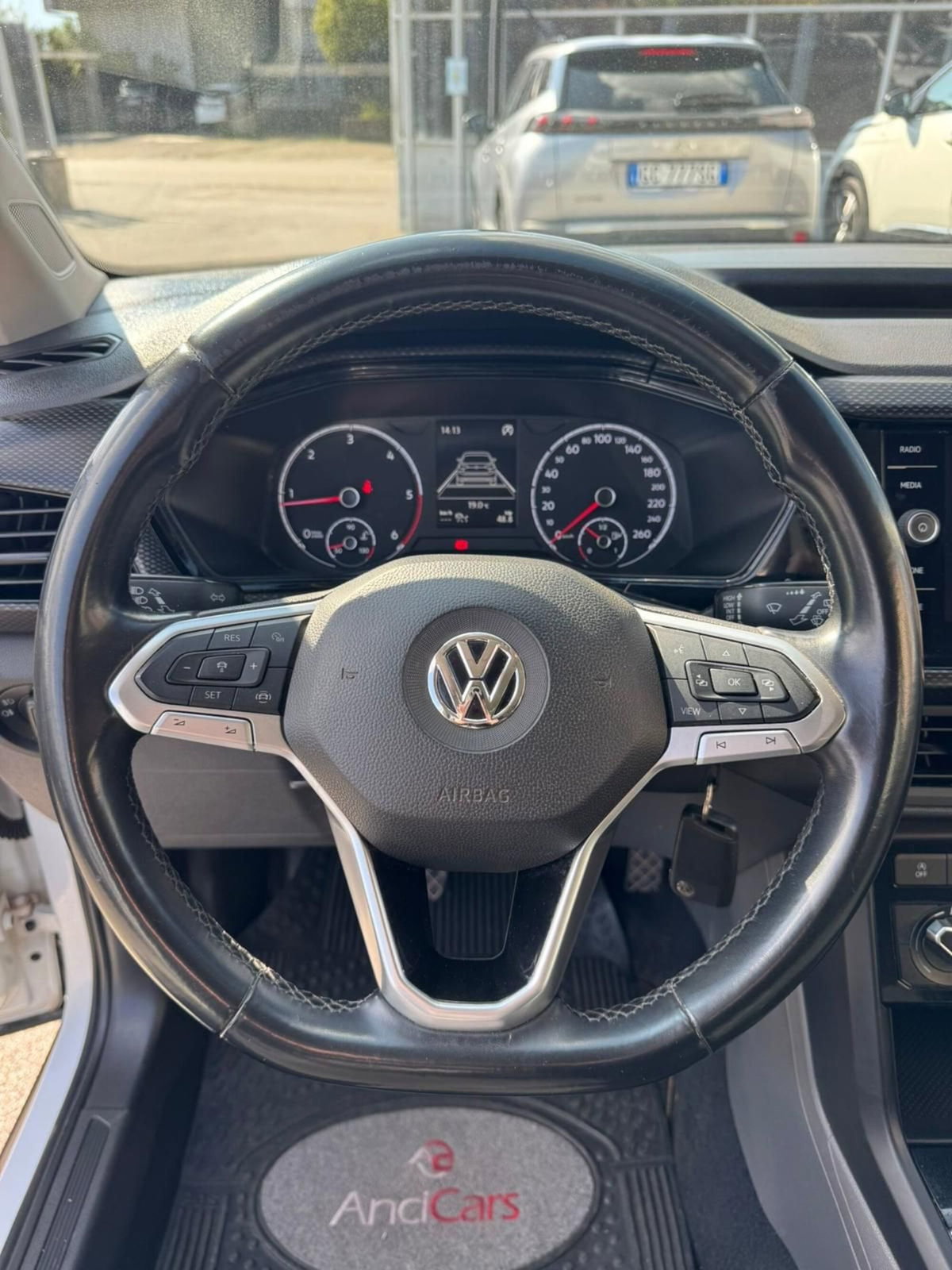 Volkswagen T-Cross 1.6 TDI SCR Style BMT (7)