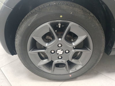Suzuki Ignis 1.2h Top 2wd (19)