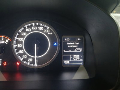 Suzuki Ignis 1.2h Top 2wd (7)