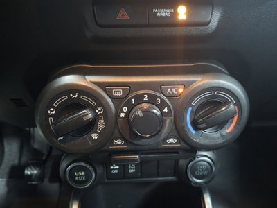 Suzuki Ignis 1.2h Top 2wd (9)