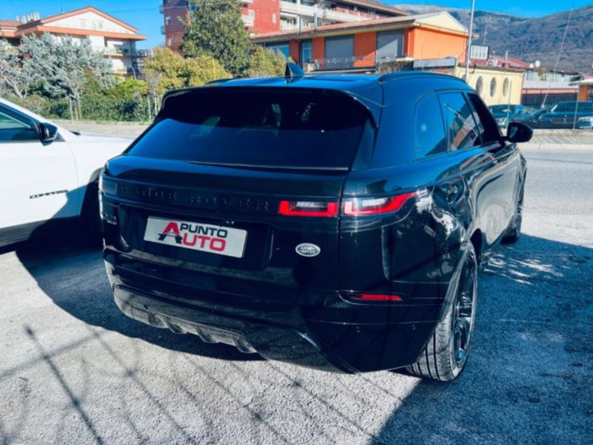 Land Rover Range Rover Velar 2.0D I4 240 CV R-Dynamic (17)