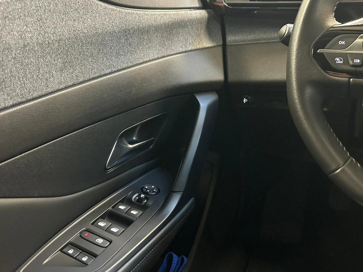 Peugeot 308 SW PureTech Turbo 130 S&S EAT8 Allure Pack (17)