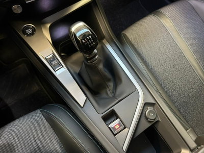 Peugeot 308 SW PureTech Turbo 130 S&S EAT8 Allure Pack (18)
