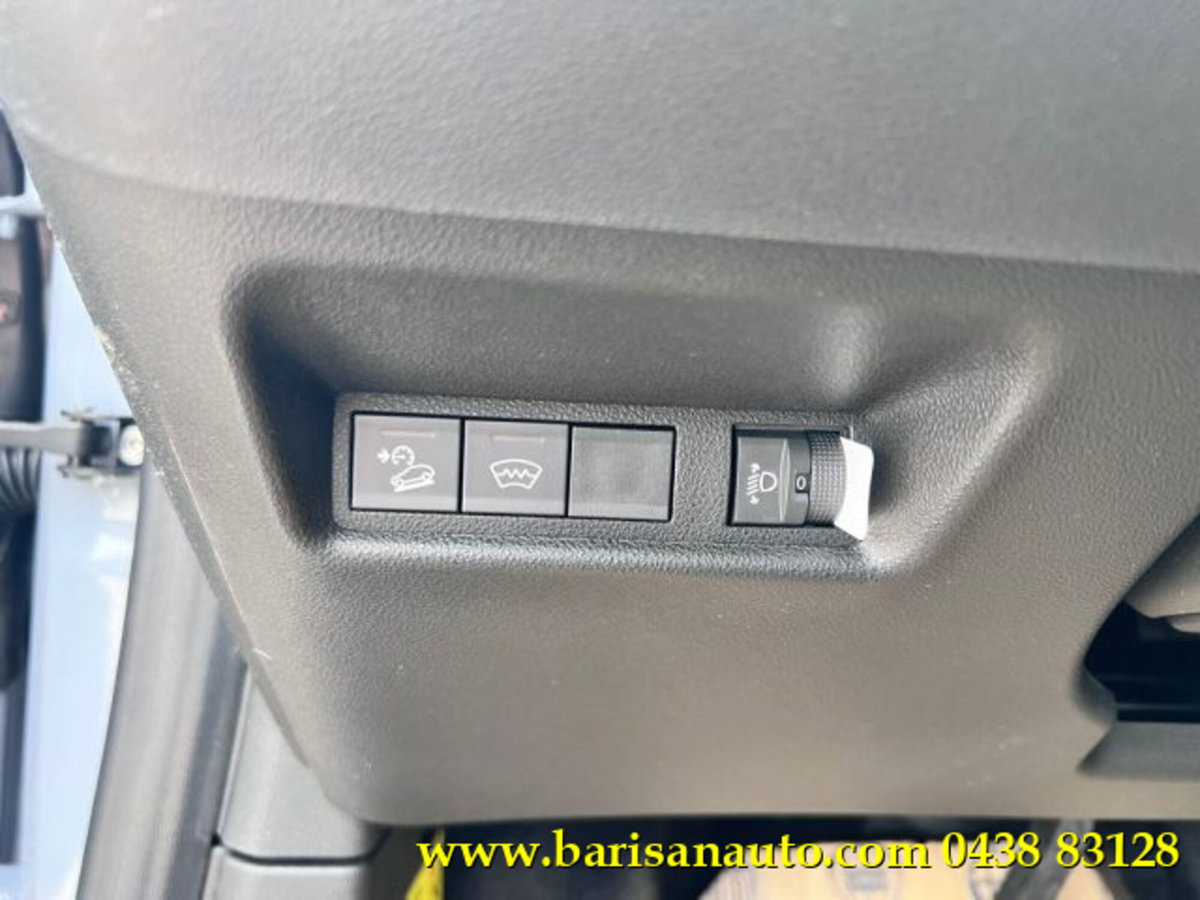 Jeep Avenger 1.2 turbo e-hybrid mhev The North Face 4xe 145cv edct6 (12)