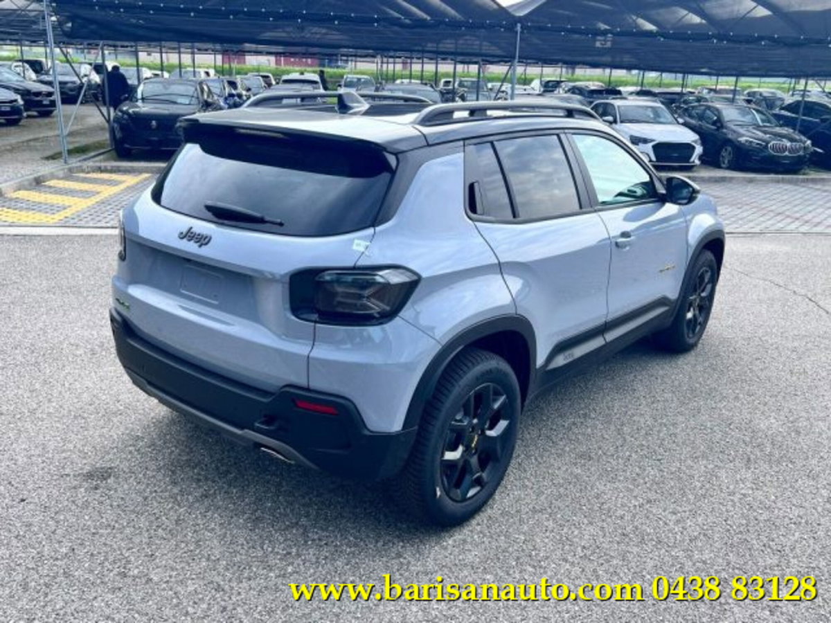 Jeep Avenger 1.2 turbo e-hybrid mhev The North Face 4xe 145cv edct6 (4)