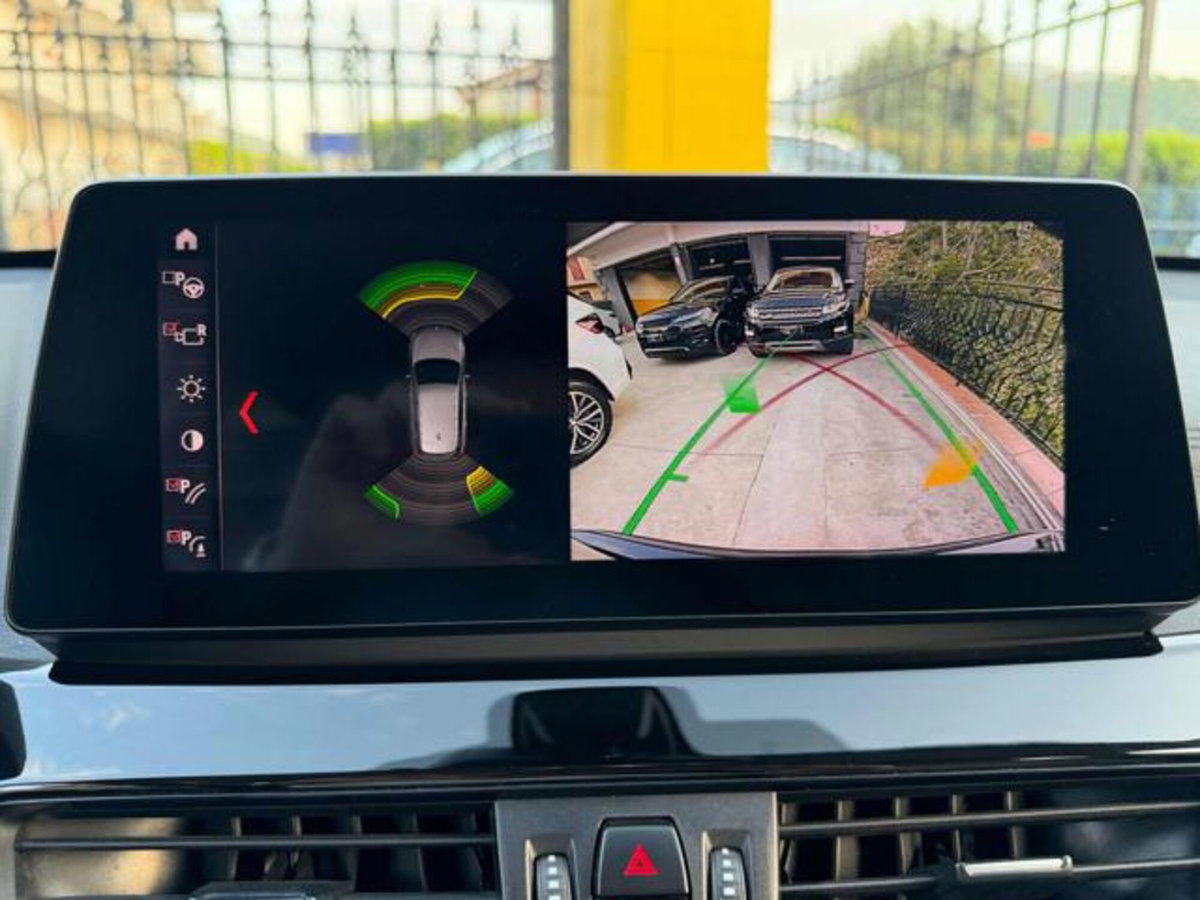 BMW X1 sDrive18d xLine Plus (14)