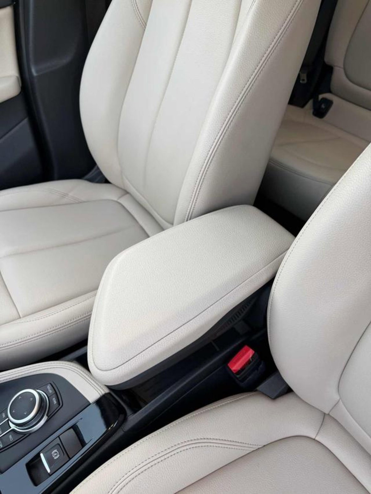 BMW X1 sDrive18d xLine Plus (18)