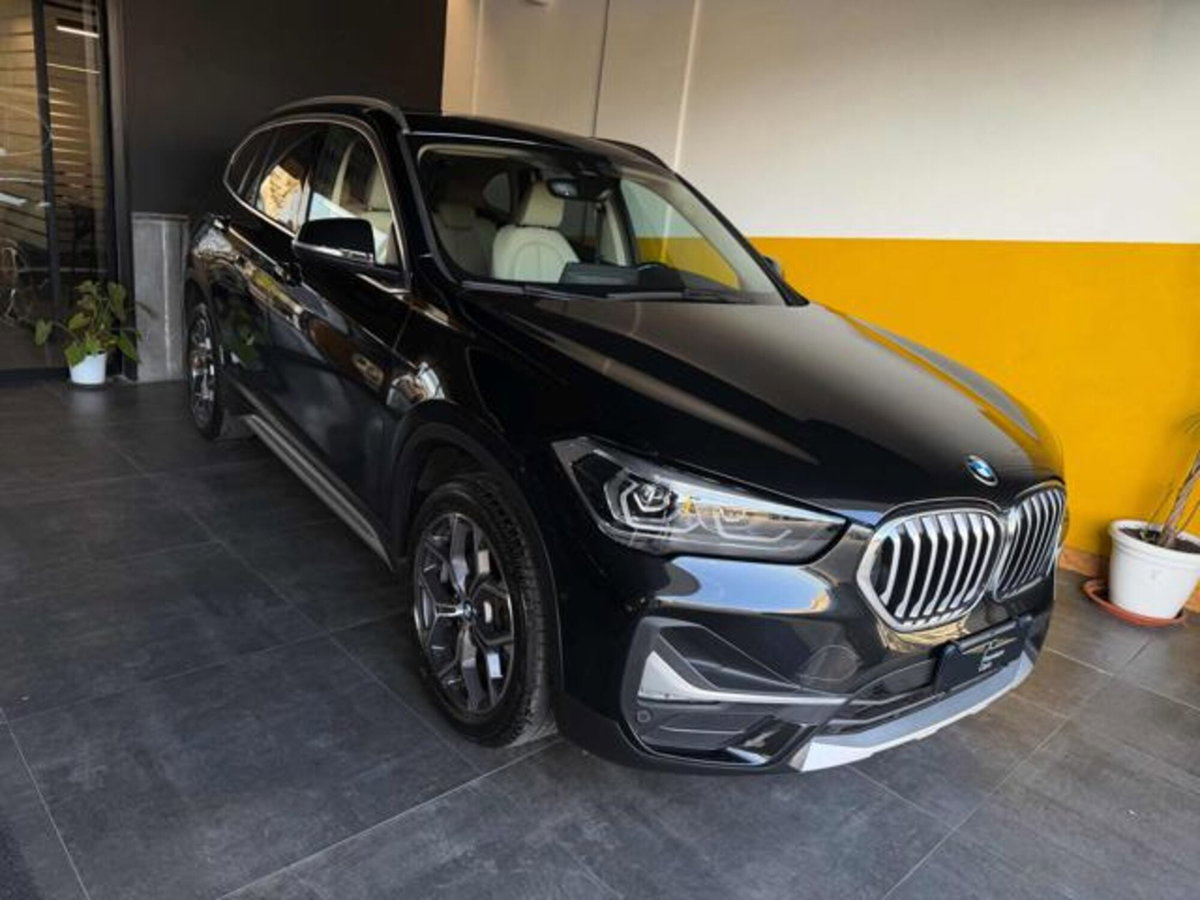 BMW X1 sDrive18d xLine Plus (2)