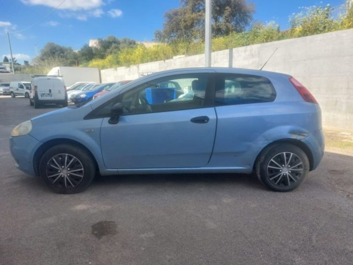 Fiat Grande Punto 1.2 3 porte (4)