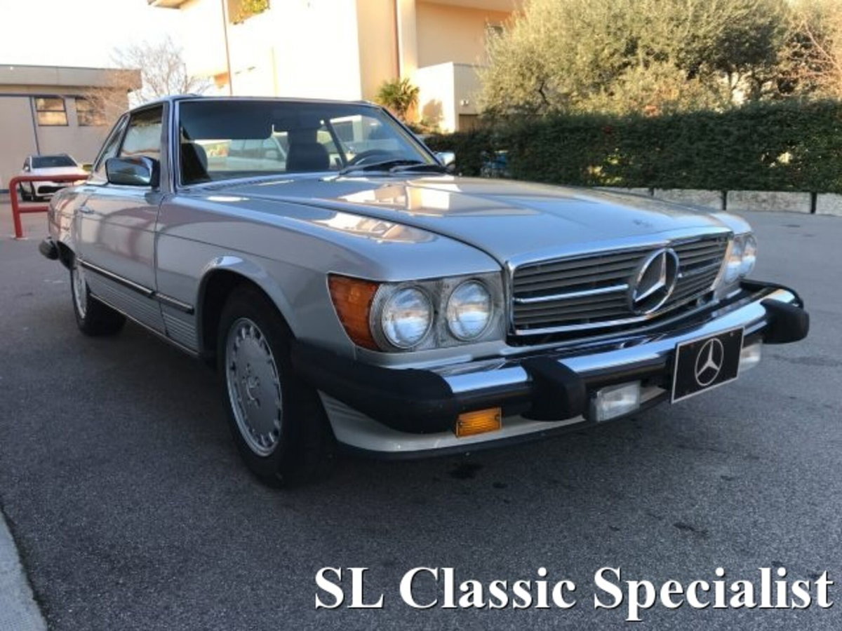 Mercedes-Benz SL 63 AMG Roadster V8 (6)