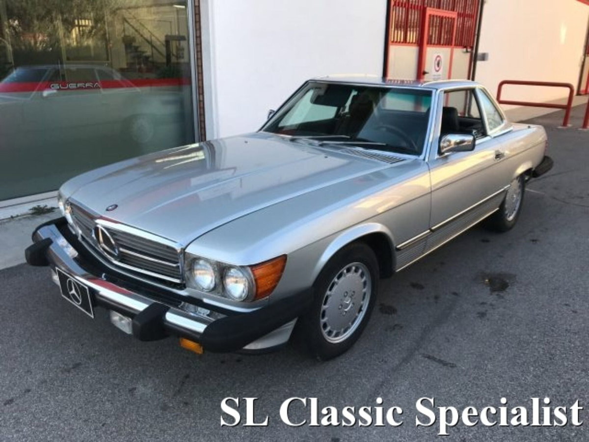Mercedes-Benz SL 63 AMG Roadster V8 (9)
