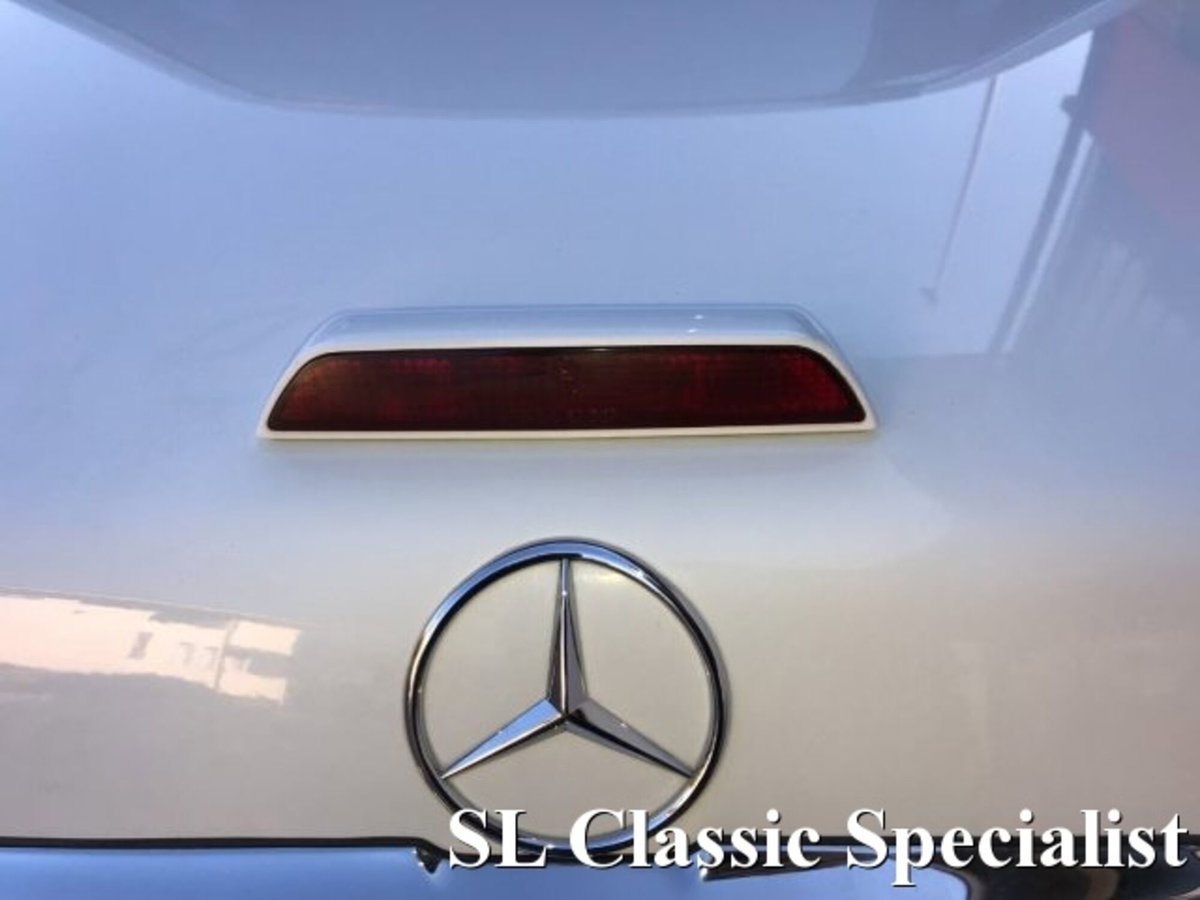 Mercedes-Benz SL 63 AMG Roadster V8 (15)