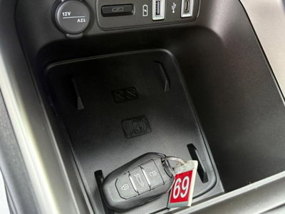 Jeep Avenger 1.2 turbo Summit fwd 100cv (15)