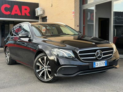 Mercedes-Benz Classe E Station Wagon 300 de Auto EQ-Power Business Sport usata