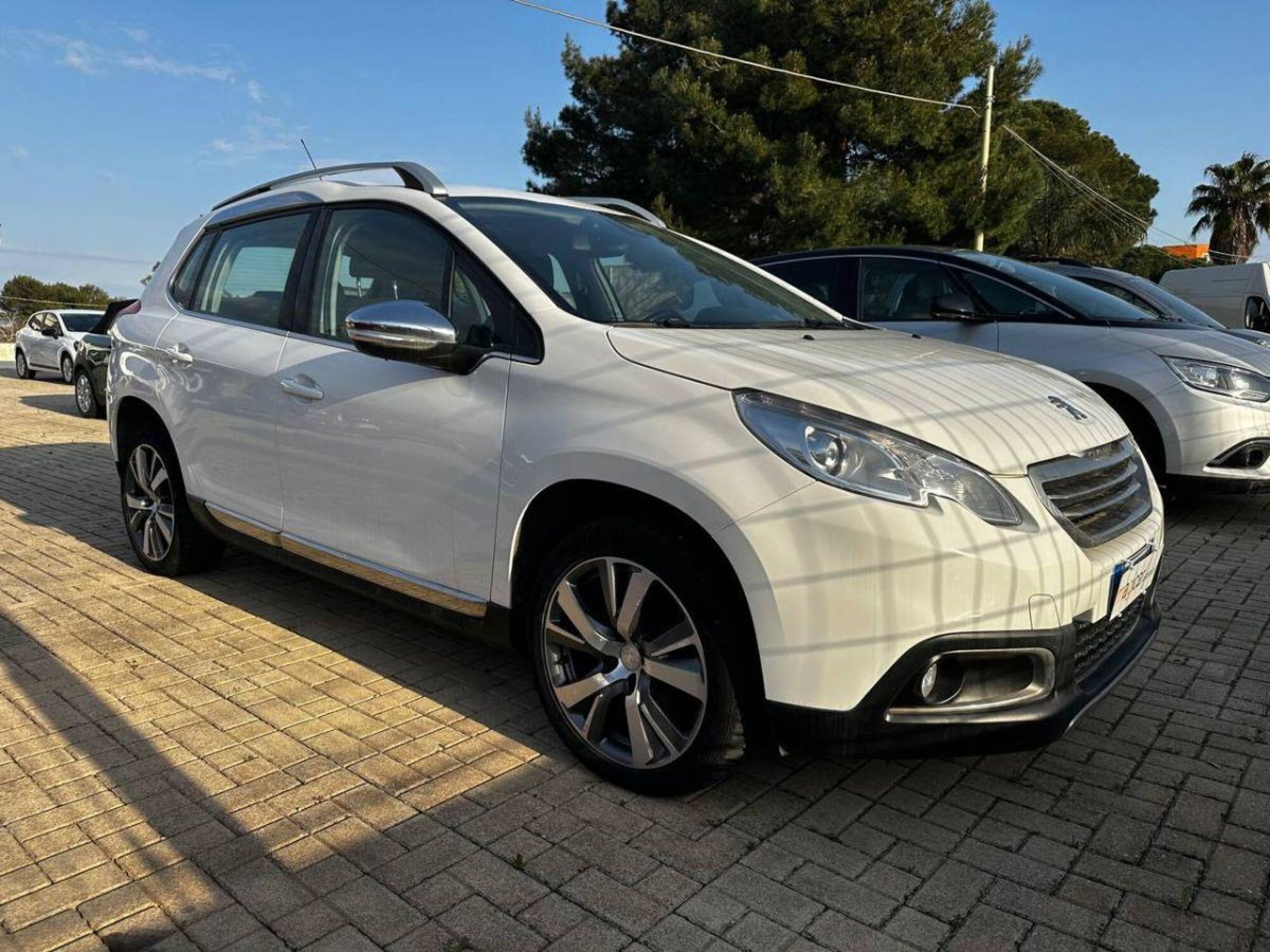 Peugeot 2008 e-HDi 92 CV Stop&Start robotizzato Allure (2)