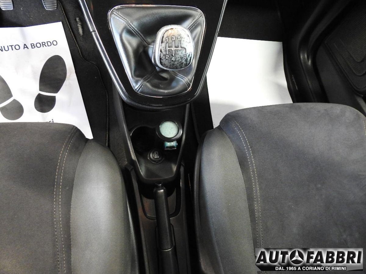 Lancia Ypsilon 0.9 TwinAir 85 CV 5 porte Metano Ecochic Gold (18)
