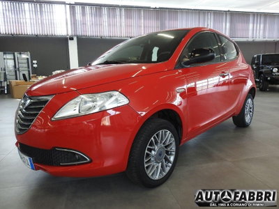 Lancia Ypsilon 0.9 TwinAir 85 CV 5 porte Metano Ecochic Gold (8)