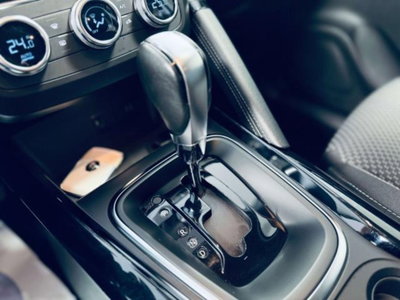 Renault Kadjar dCi 8V 115CV EDC Business (12)
