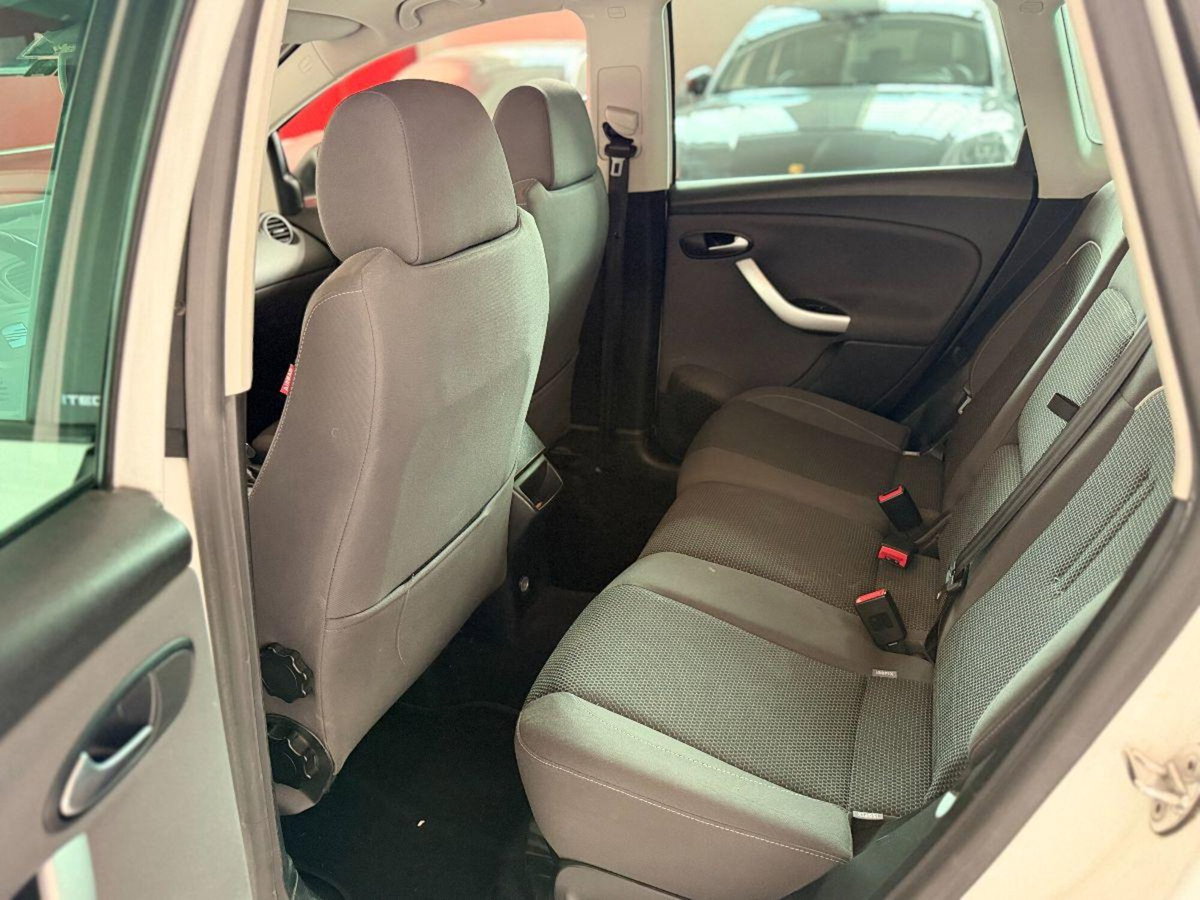 SEAT Altea XL 1.6 TDI 105 CV CR DPF DSG Style (9)