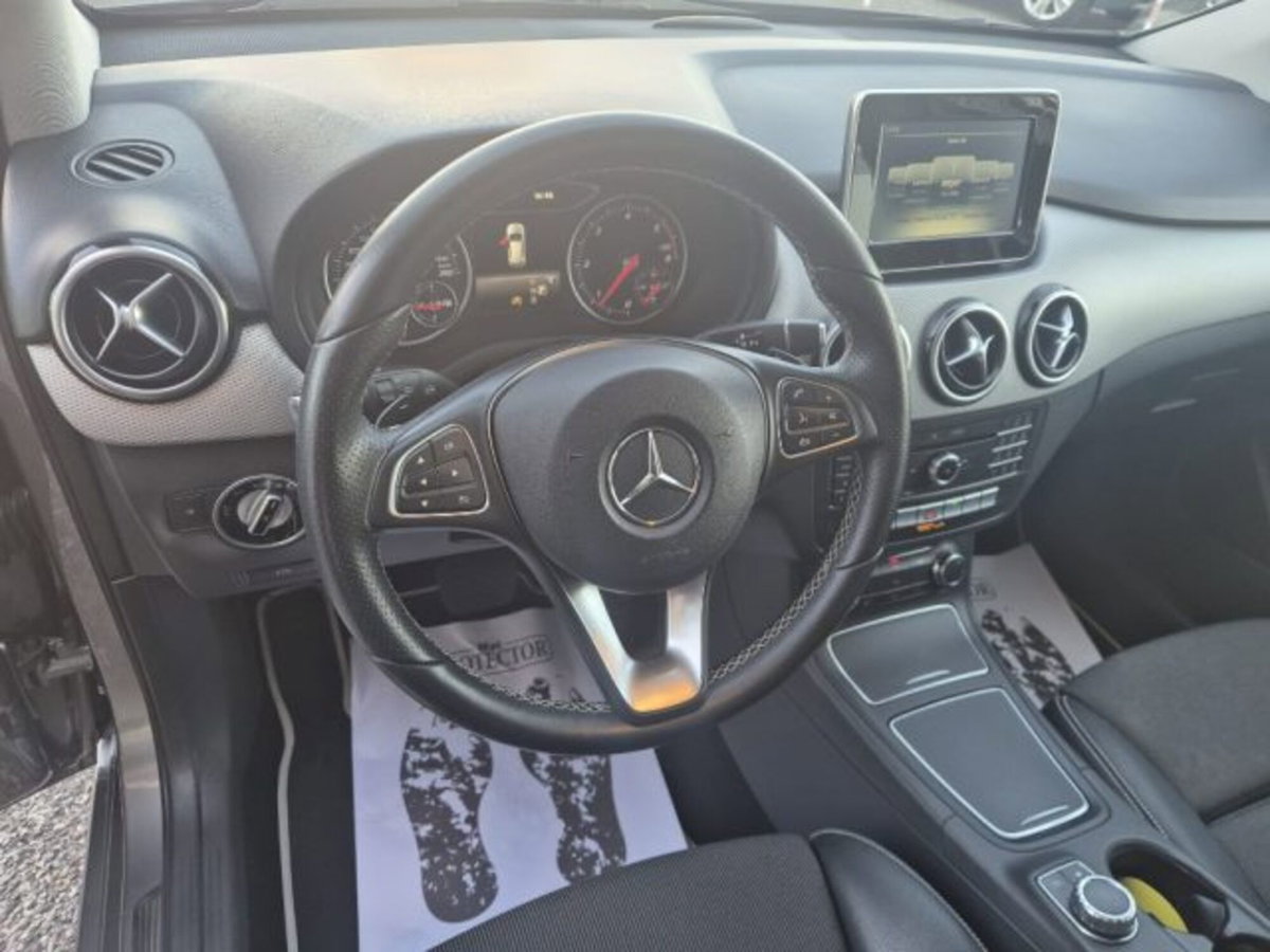 Mercedes-Benz Classe B 180 d Automatic Premium (7)