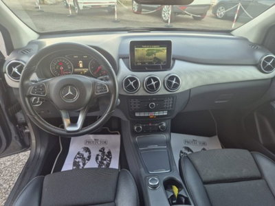 Mercedes-Benz Classe B 180 d Automatic Premium (9)