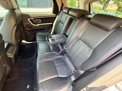 Land Rover Discovery Sport 2.0 TD4 180 CV HSE (8)