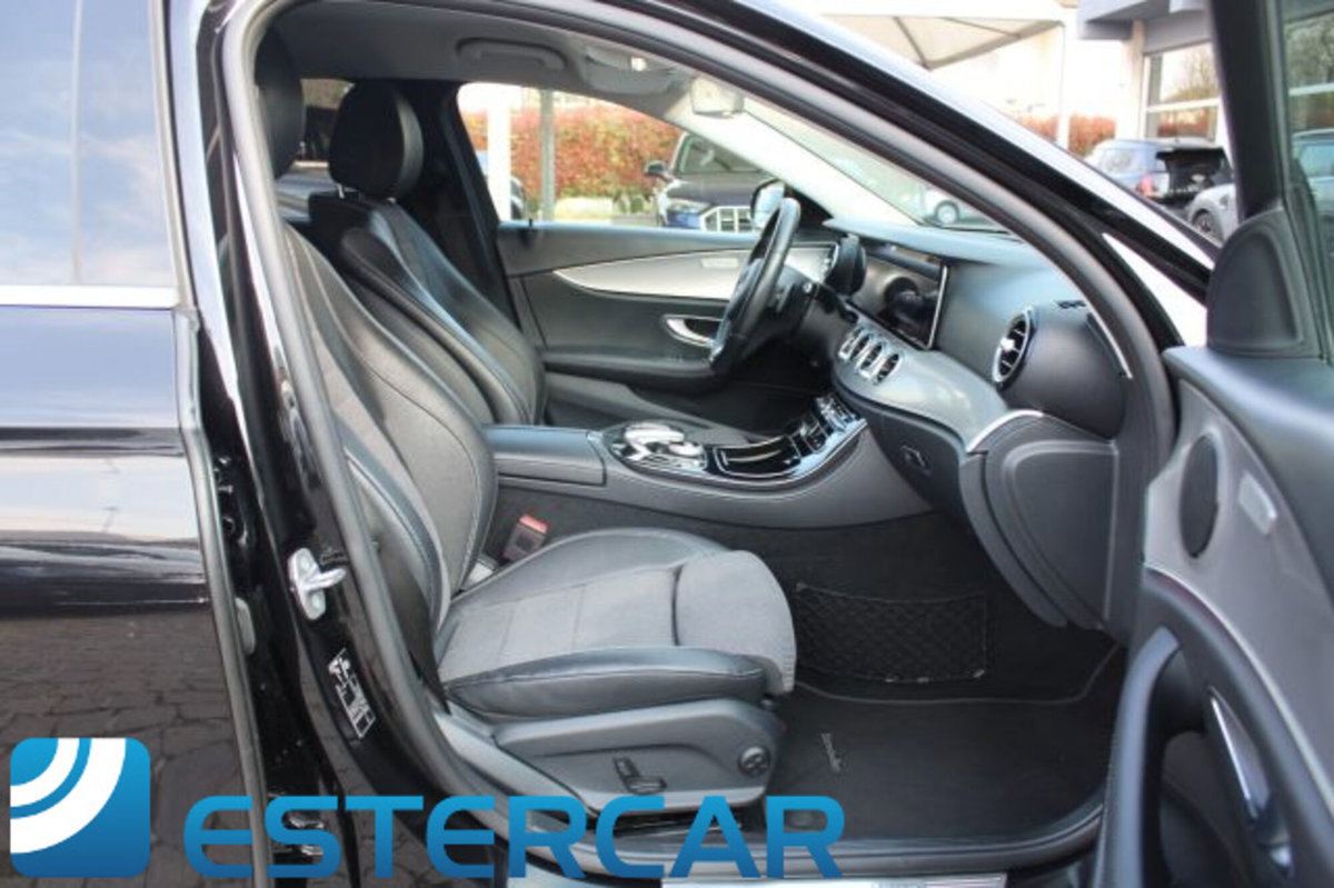Mercedes-Benz Classe E Station Wagon 220 d 4Matic Auto AMG Line (16)