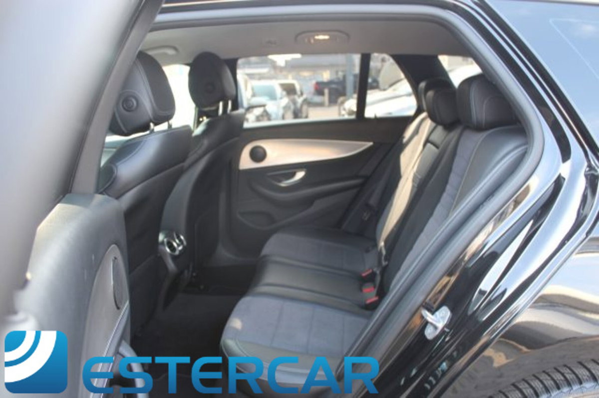 Mercedes-Benz Classe E Station Wagon 220 d 4Matic Auto AMG Line (19)