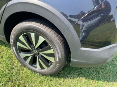 Volkswagen Taigo 1.0 tsi Edition 115cv dsg (9)