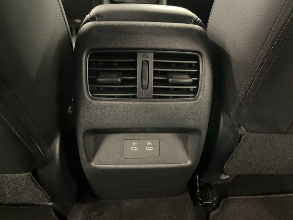 Nissan Qashqai 1.3 mhev N-Connecta 2wd 158cv (16)