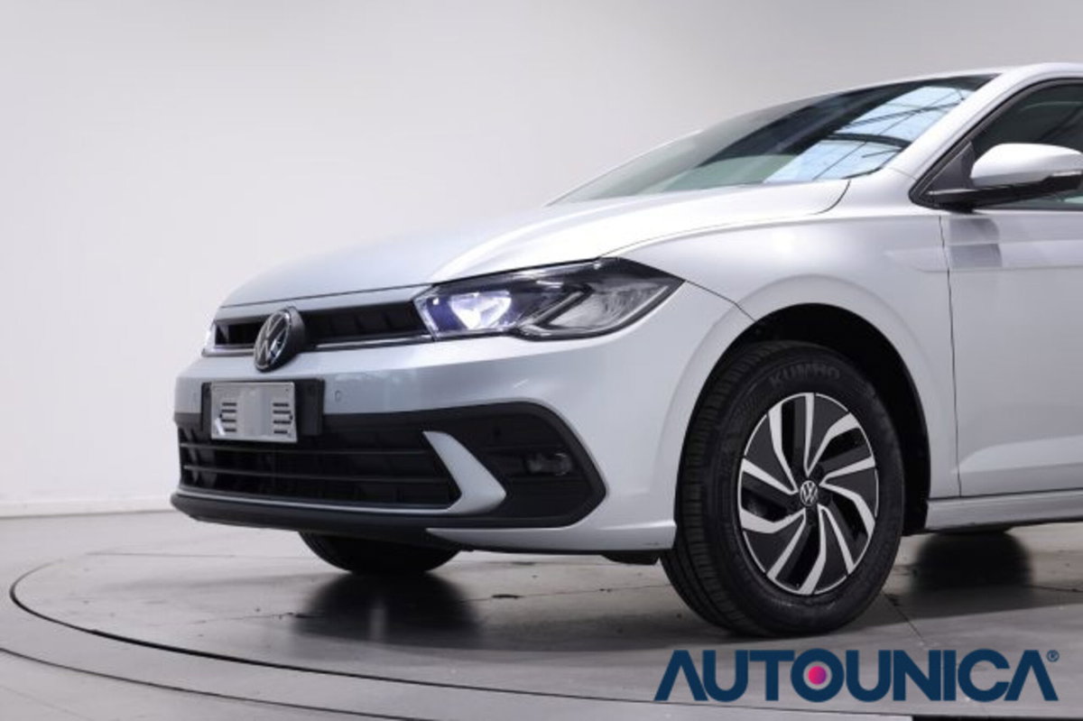 Volkswagen Polo 1.0 tsi Life 95cv dsg (11)