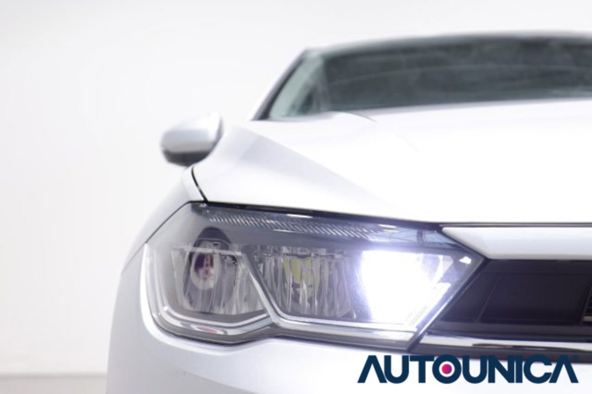 Volkswagen Polo 1.0 tsi Life 95cv dsg (12)