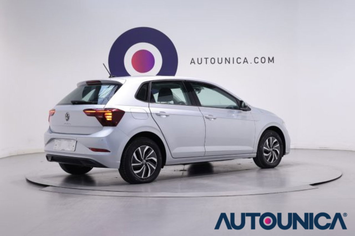 Volkswagen Polo 1.0 tsi Life 95cv dsg (15)