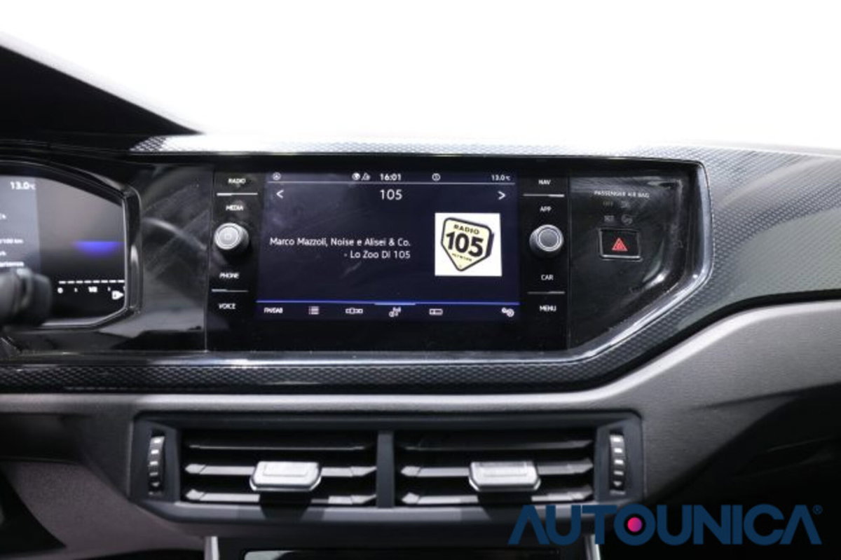 Volkswagen Polo 1.0 tsi Life 95cv dsg (9)