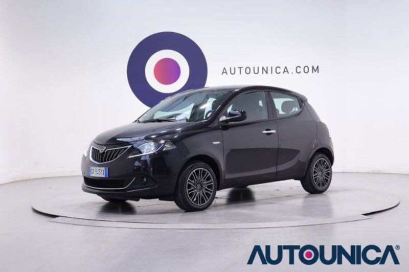 Lancia Ypsilon 1.0 FireFly 5 porte S&S Hybrid Silver Plus