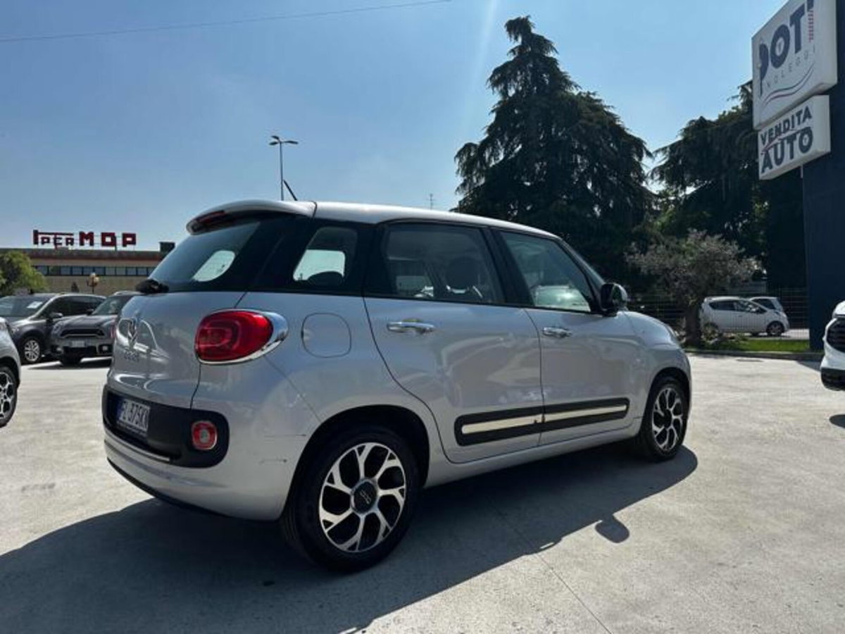 Fiat 500L 1.3 Multijet 95 CV Dualogic Lounge (4)