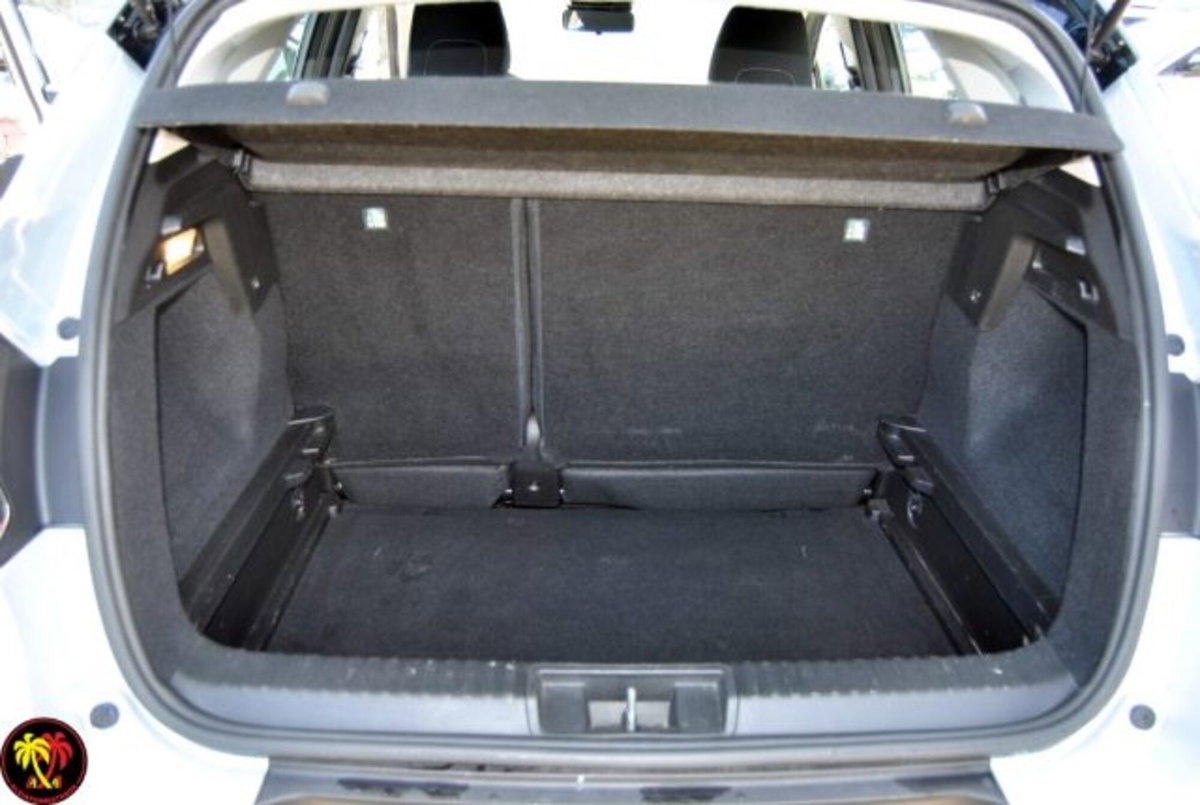 Renault Captur TCe 90 CV Zen (15)