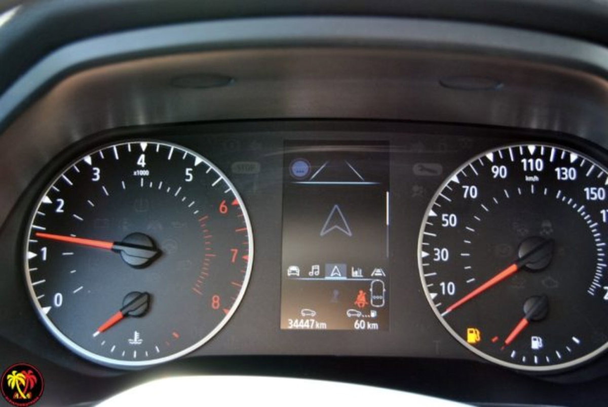 Renault Captur TCe 90 CV Zen (9)