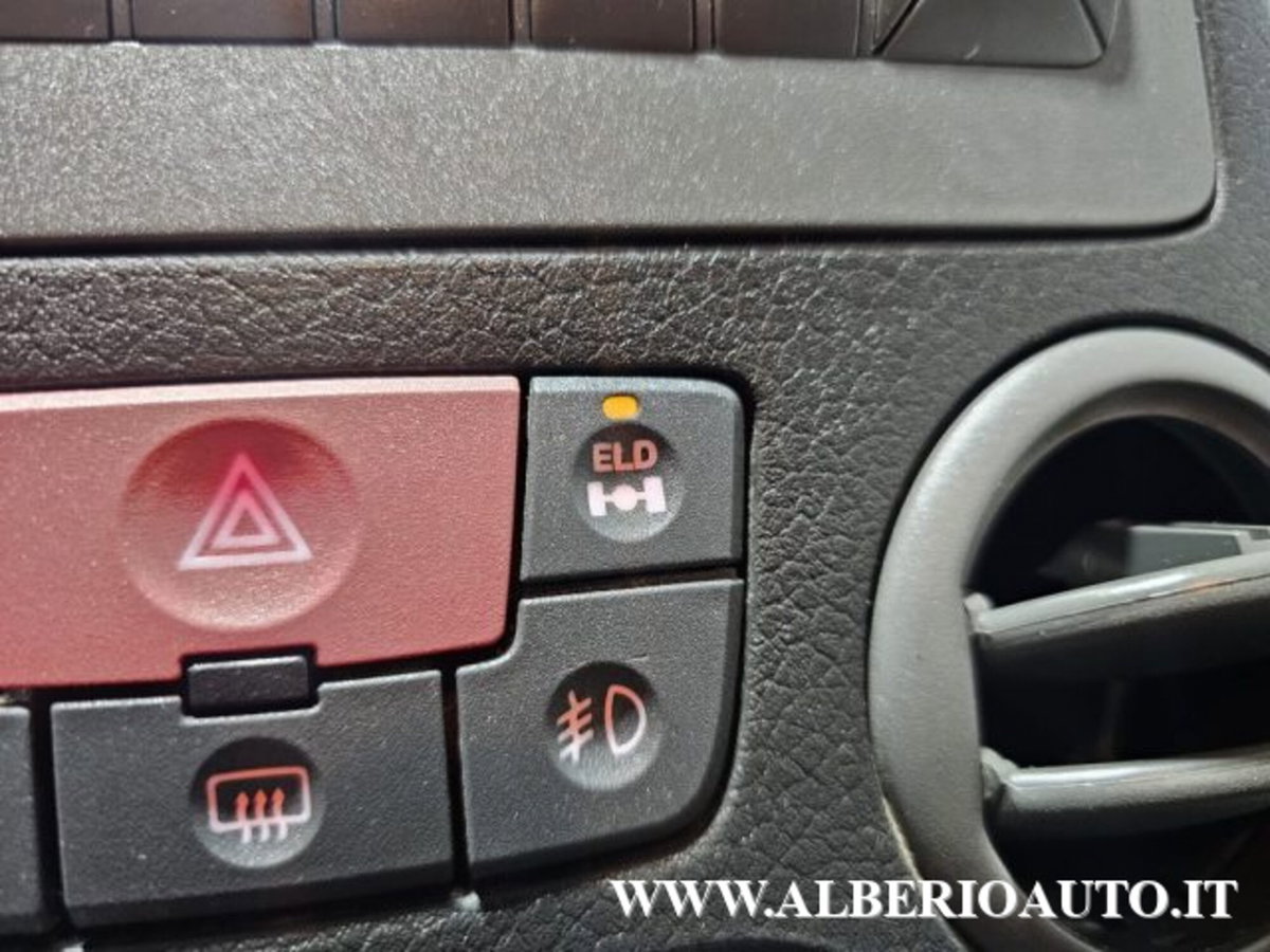 Fiat Panda 1.3 MJT 16V DPF 4x4 Climbing (18)