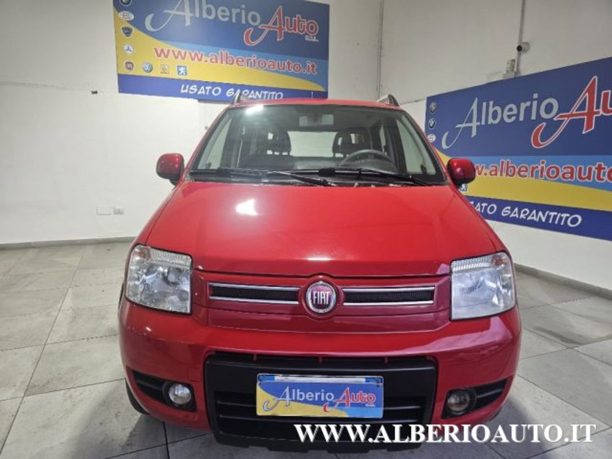 Fiat Panda 1.3 MJT 16V DPF 4x4 Climbing (2)