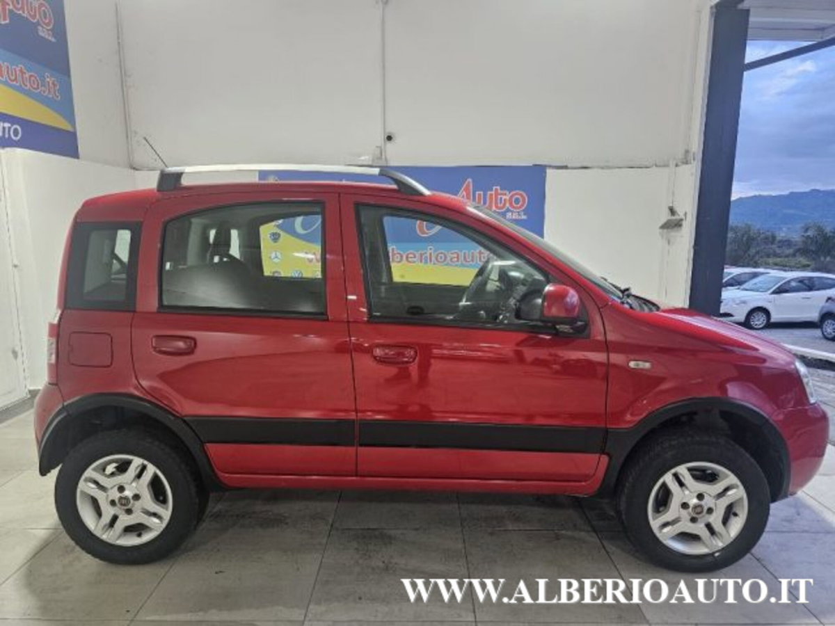Fiat Panda 1.3 MJT 16V DPF 4x4 Climbing (6)