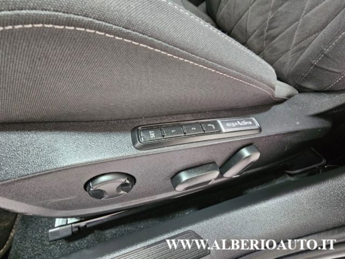 Volkswagen Golf Variant 2.0 TDI SCR DSG Style (15)
