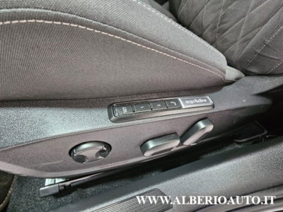 Volkswagen Golf Variant 2.0 TDI SCR DSG Style (15)
