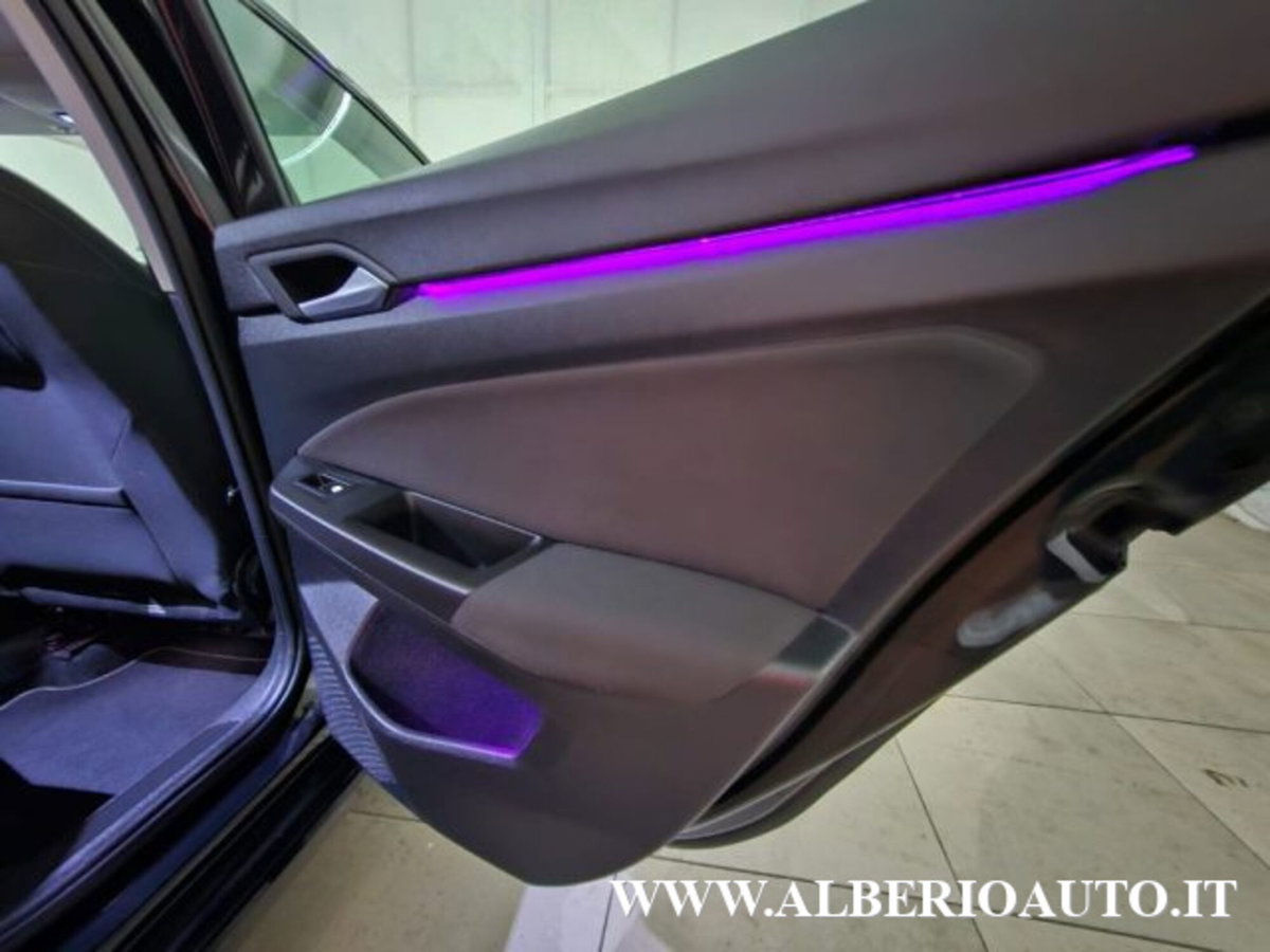 Volkswagen Golf Variant 2.0 TDI SCR DSG Style (9)