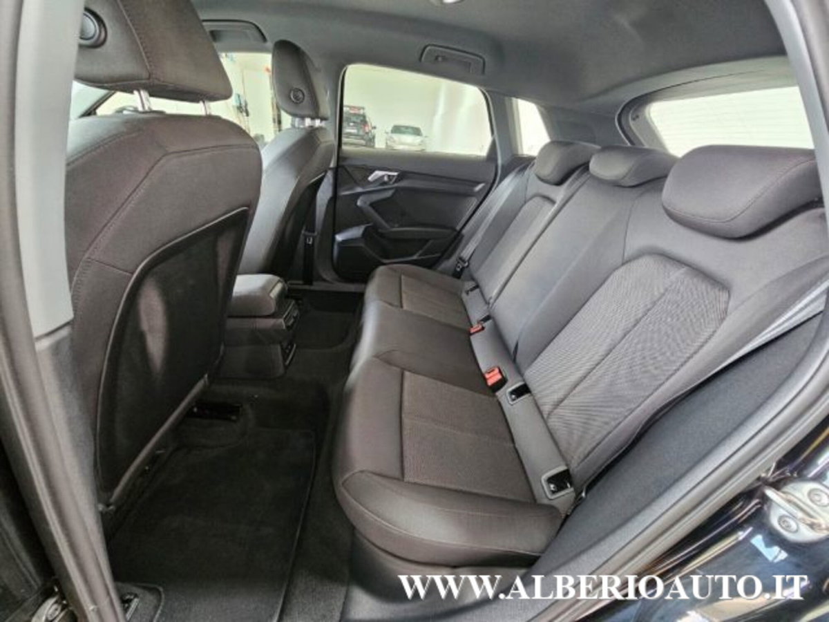 Audi A3 Sportback 35 TDI S tronic S line edition (11)